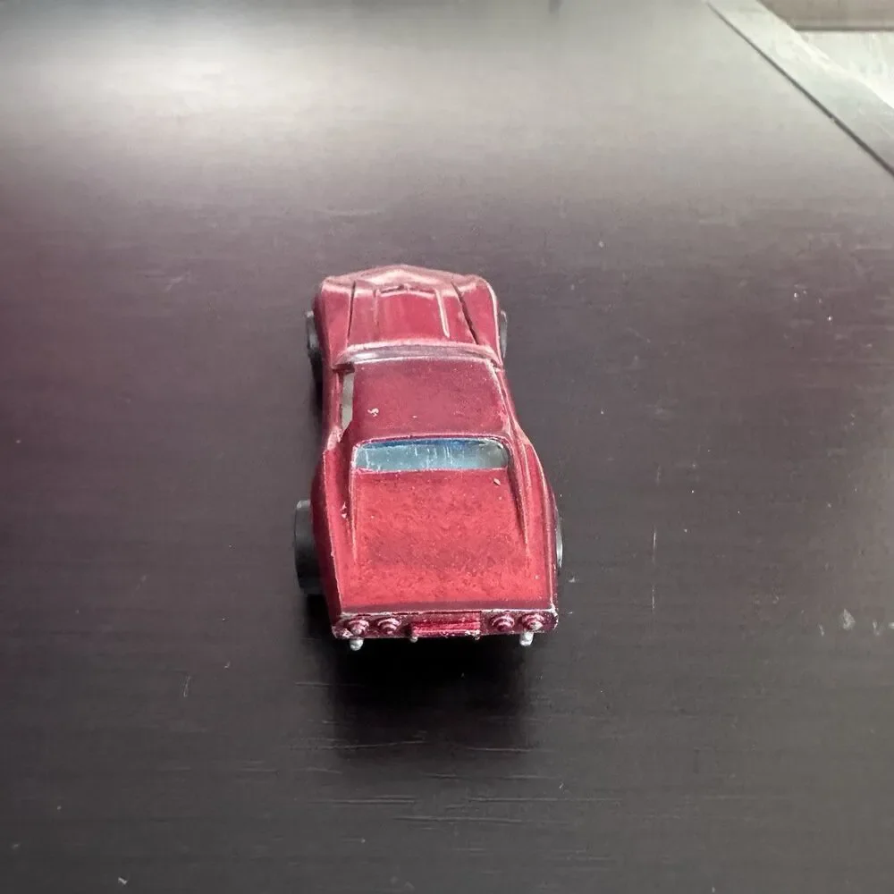Hot Wheels Redline CUSTOM CORVETTE Red US White Interior Very Nice !!